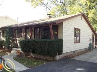 3048 Melvin Ave, Rochester Hills, MI 48307