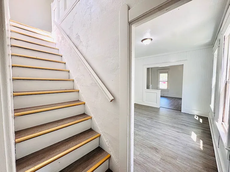 924 Ansel Rd — Photo 17