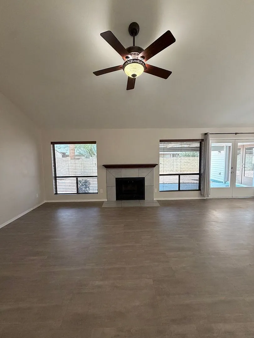 Spacious 3 Bed Tempe Home for Rent! — Photo 3