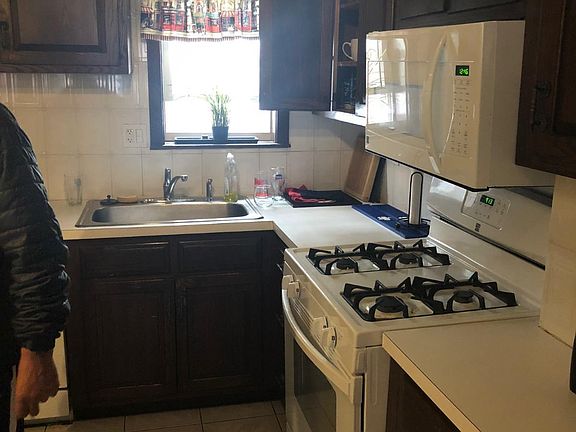3rd image of 27 Cleveland Pl