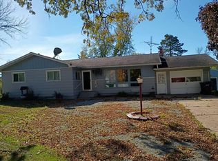 407 E Central Ave, Greenwood, WI 54437