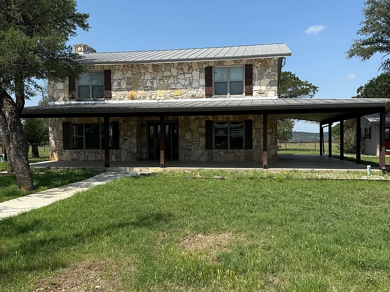 517 FM 473 — Photo 1