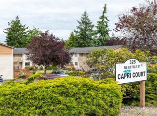 325 NE Kettle St APT 105, Oak Harbor, WA 98277