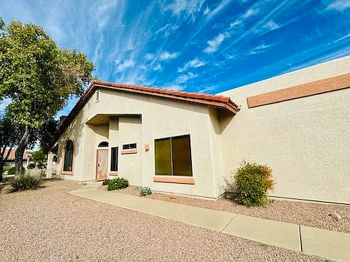 3 bed, 2.0 bath, $3,000 — Photo 2