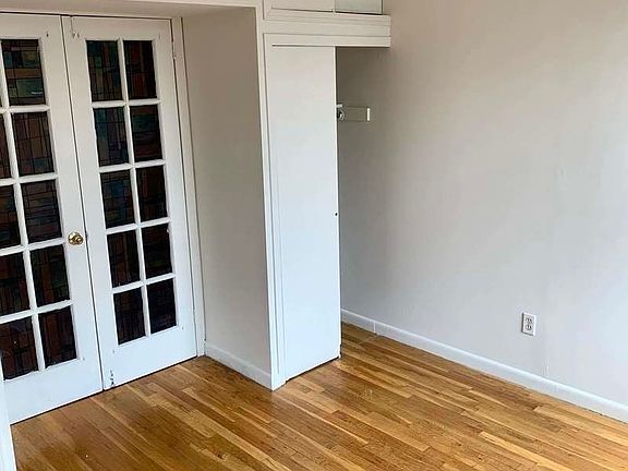 3rd image of 223 E 85th St #28A