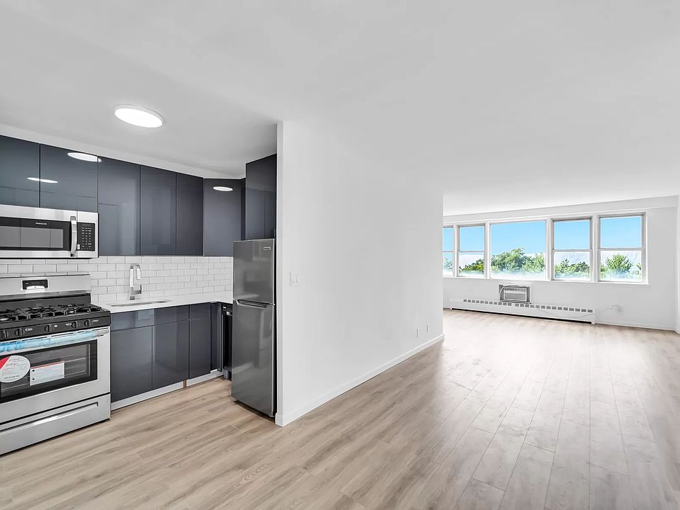 1st image of 5900 Arlington Ave APT 7O