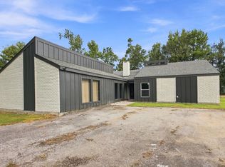 859 Suburban Dr, Lake Charles, LA 70611