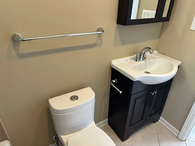 1 bed, 700 sqft, $825 — Photo 4