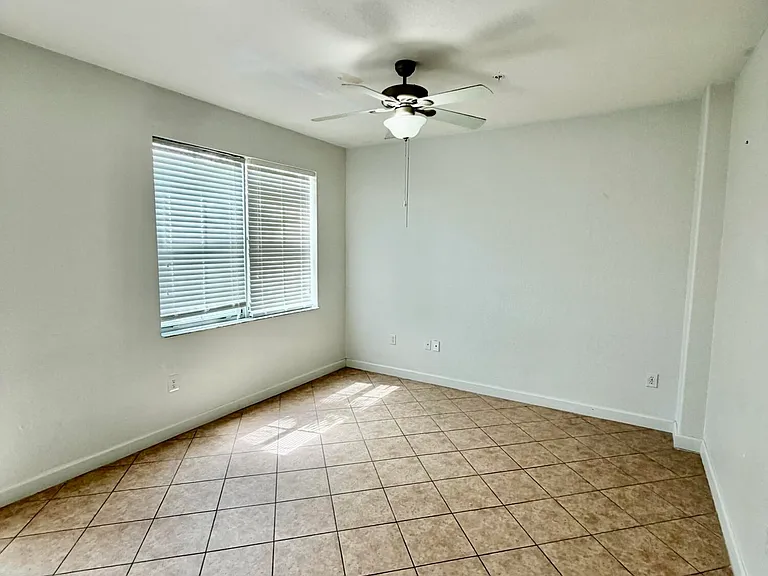 3004 Shoma Dr — Photo 15