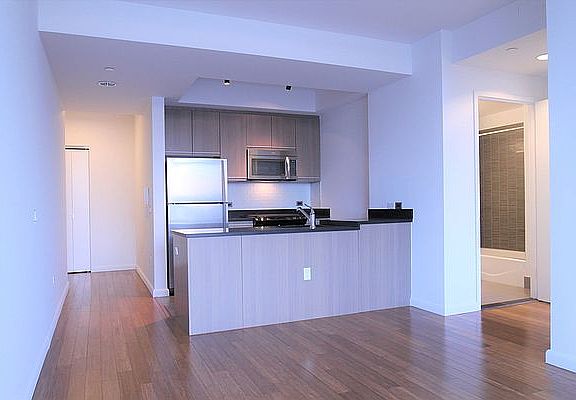 5th image of 66 Rockwell Pl APT 6A