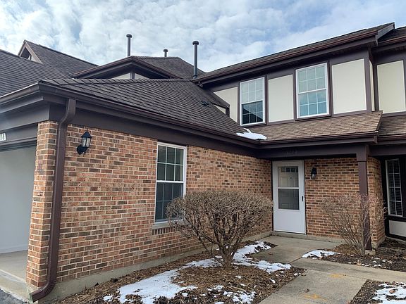 PROPERTY ENTRANCE AND GARAGE