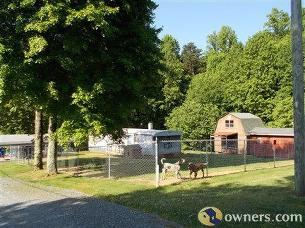 4504 Vanhorn St, Winston Salem, NC 27105