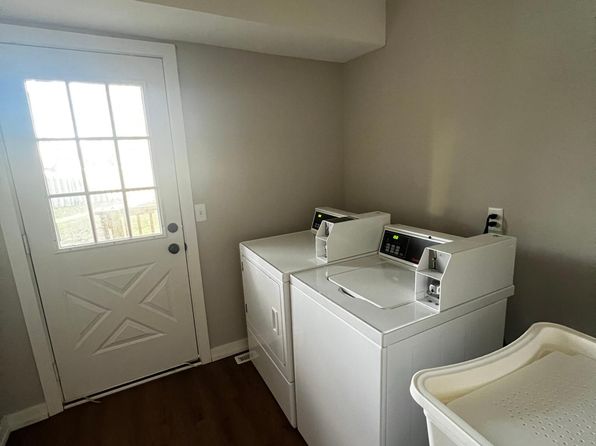 159 E Division St APT B