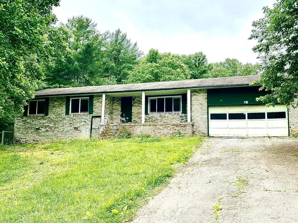 110 Maple Ln, Powell, TN 37849