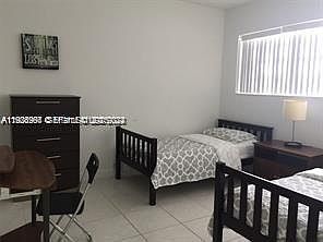 5th image of 250 S Shore Dr APT 5