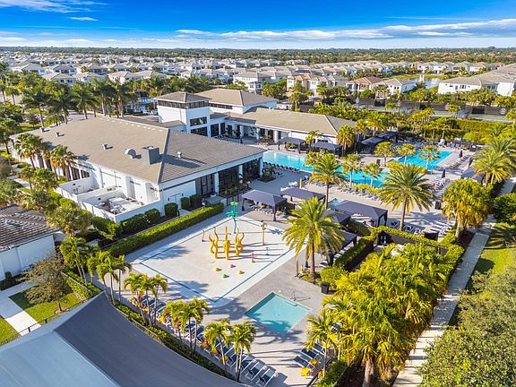 4th image of 8281 Oceanus Drive