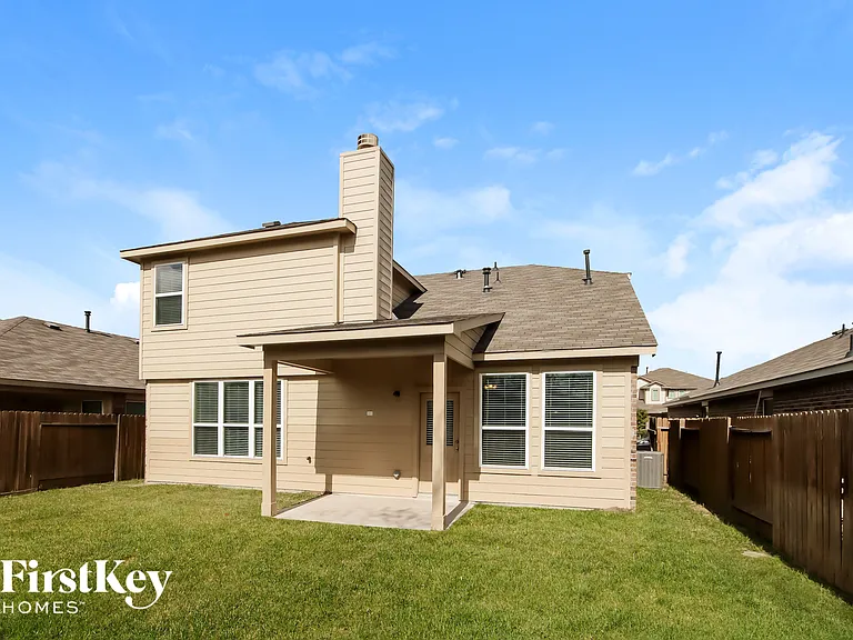 2526 Cold River Dr — Photo 14