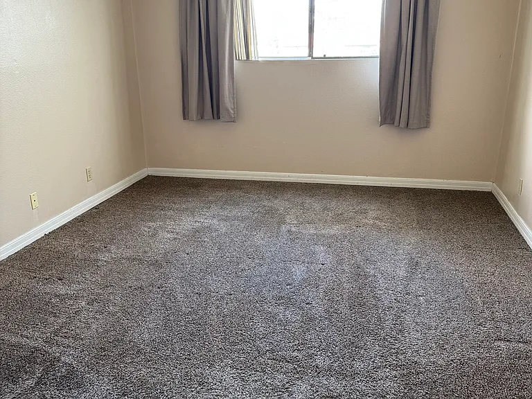 2240 S Palm Canyon Dr — Photo 8