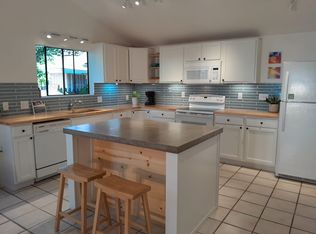 410 Kaiwahine St, Kihei, HI 96753