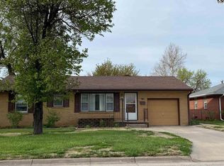 43 Faircrest Dr, Hutchinson, KS 67502