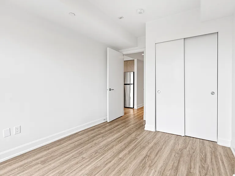 46 Flora St — Photo 12