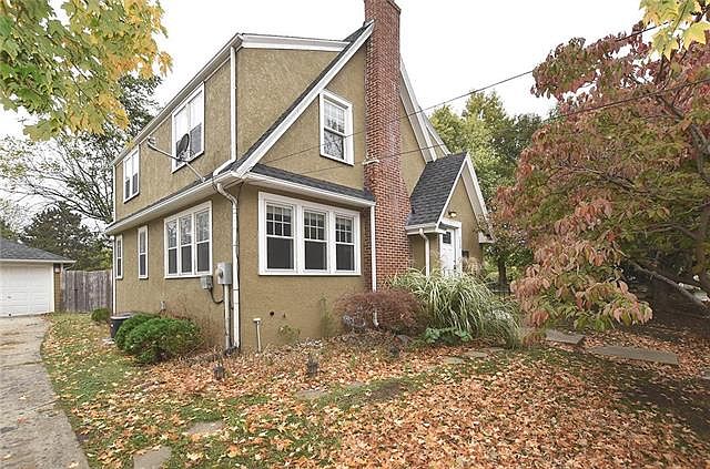 1st image of 320 N Crysler Ave