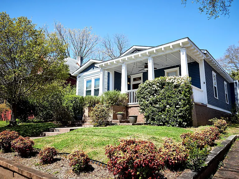 744 Highland Ave NE — Photo 1