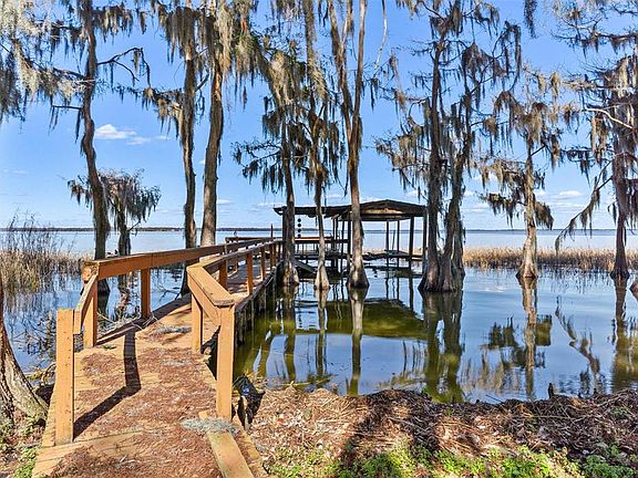 3rd image of 28315 Private Rd