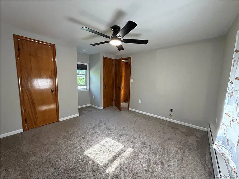 1390 Kings Hwy — Photo 15
