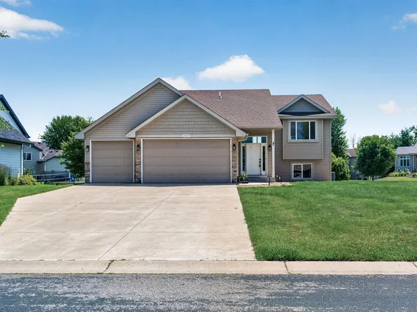 15347 Wintergreen St NW, Andover, MN 55304