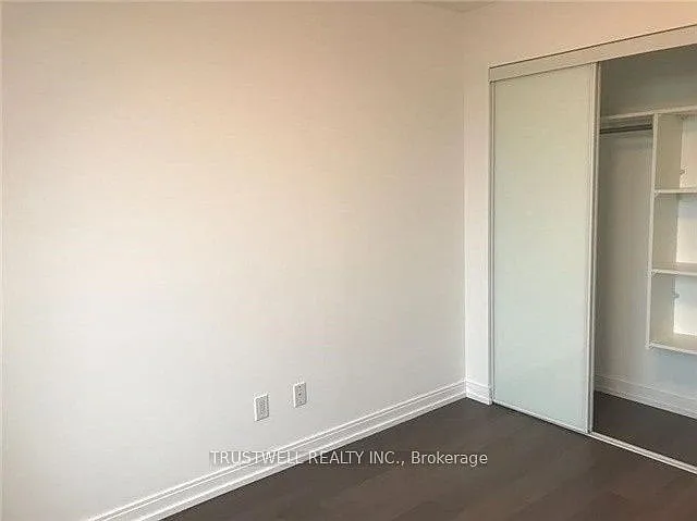 255 Village Green Sq #3208 — Photo 4