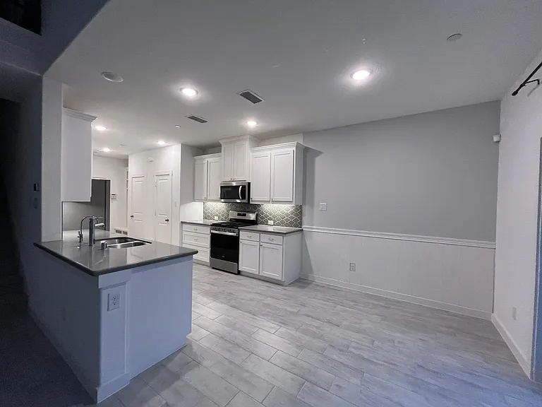 2789 Majesty Dr — Photo 9