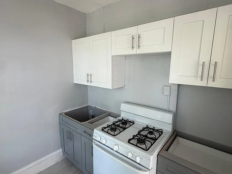 325 Roseville Ave #60 — Photo 5