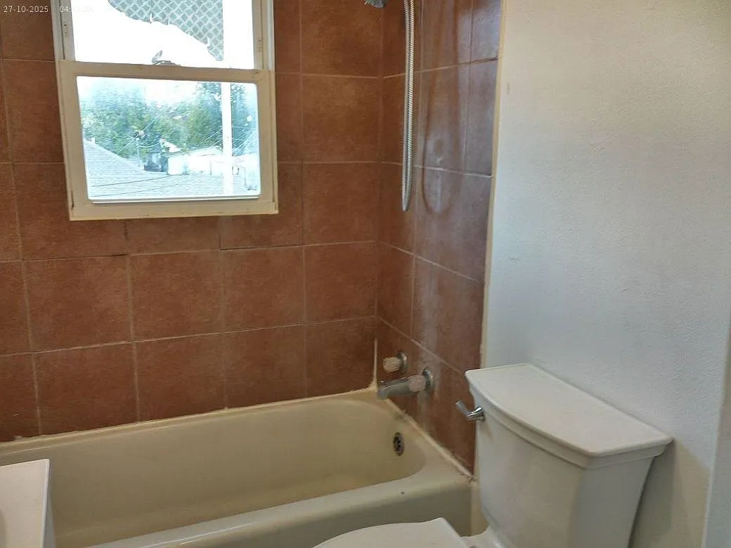 1 bed, 400 sqft, $750 — Photo 4