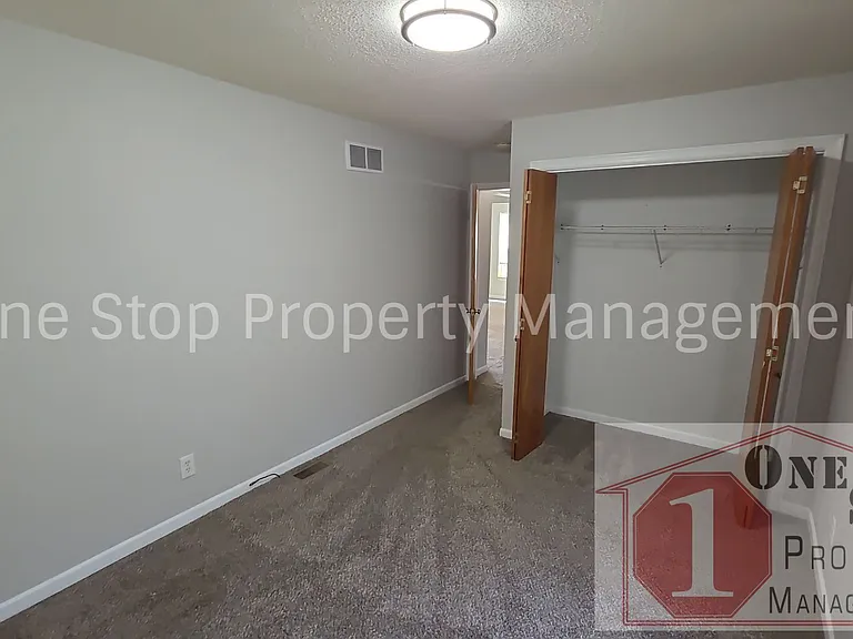 606 S Fairview Ave — Photo 12