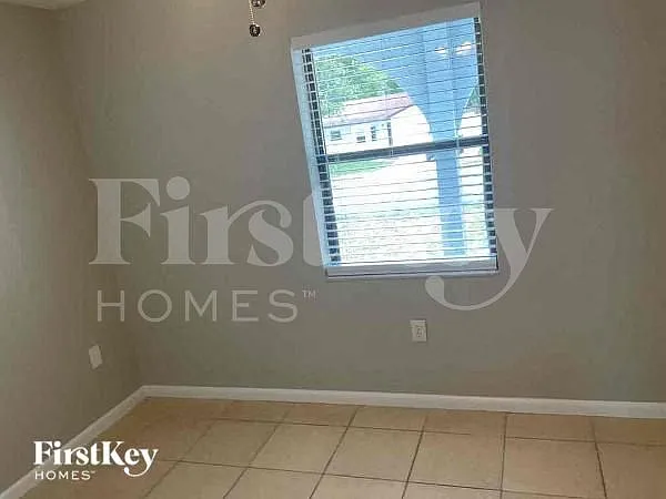 8313 Oleander Ln — Photo 7