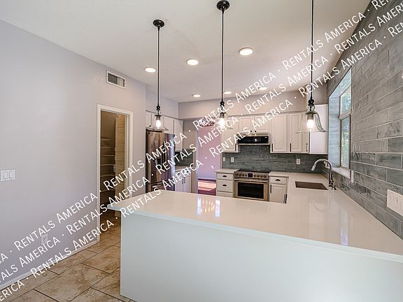 4th image of 15039 N 54th Pl