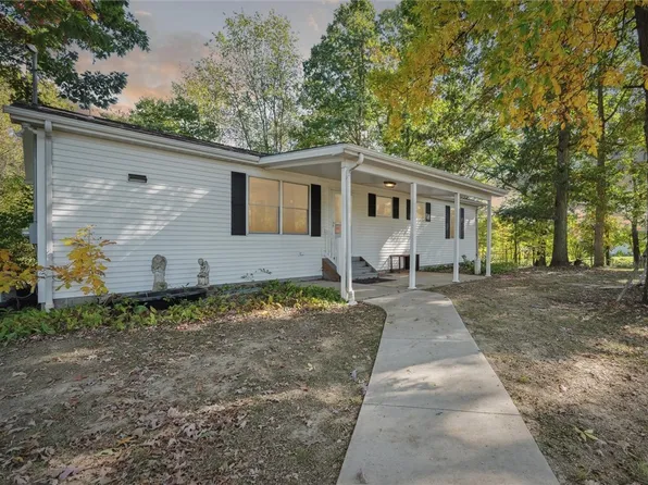 227 Bonniebrook Rd, Butler, PA 16002