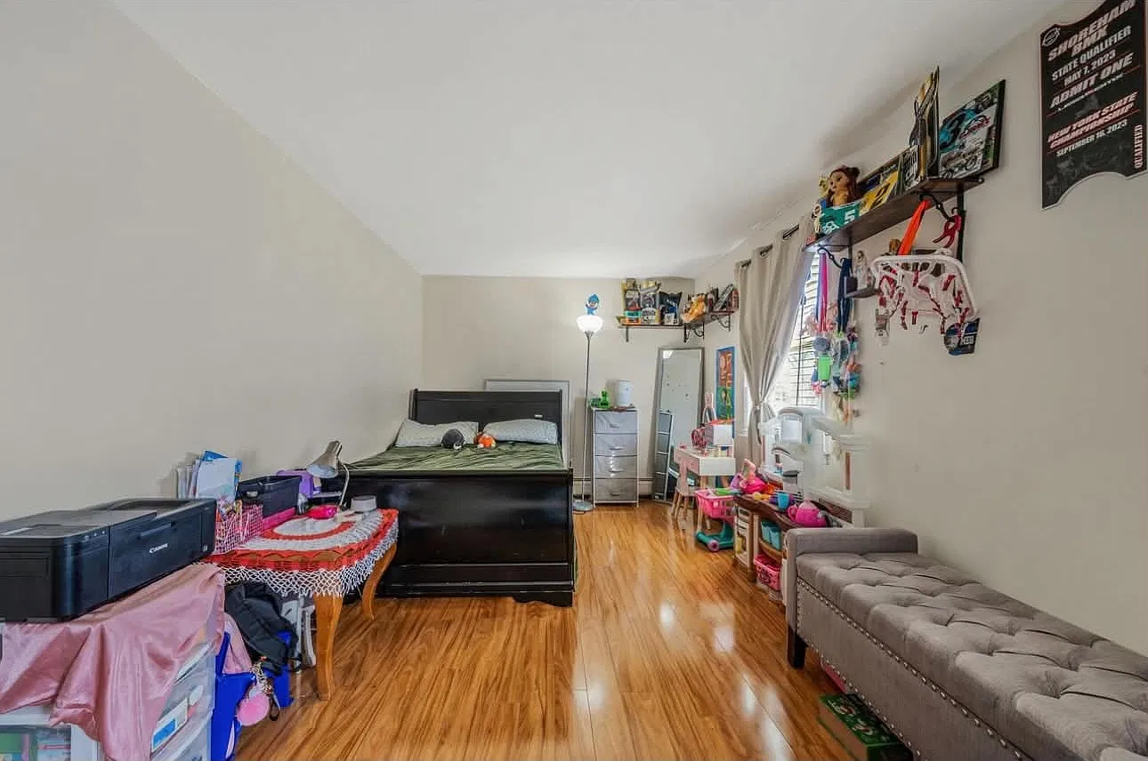 3 bed, $3,000 — Photo 4