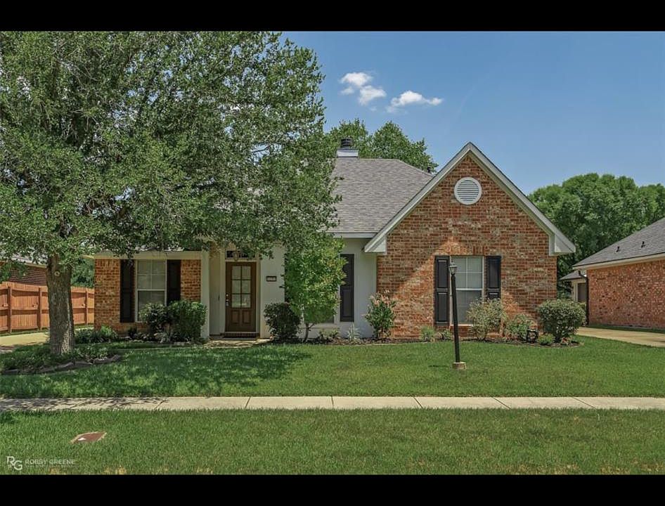1st image of 1200 E Belle Haven Dr