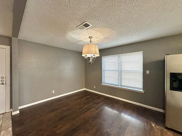 2108 Acron Dr — Photo 13