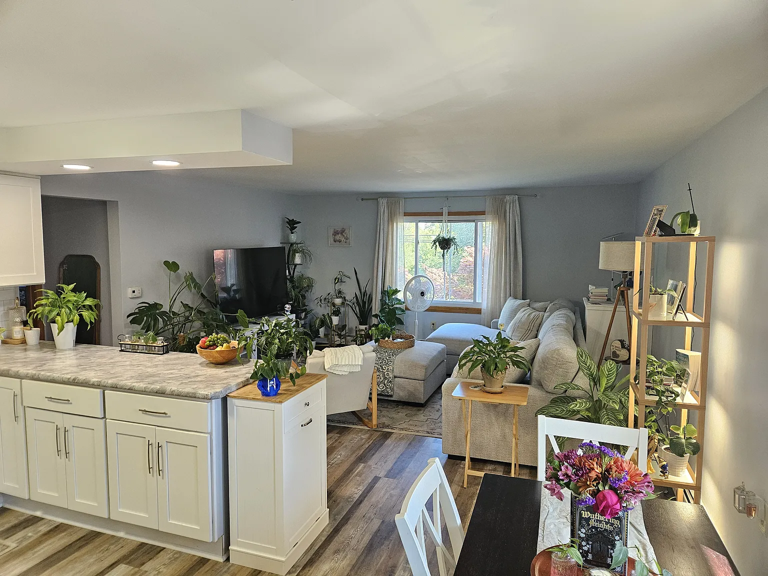 2 bed, 1200 sqft, $1,695 — Photo 4