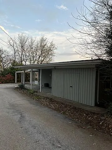 3418 Rosenberg Ln — Photo 10