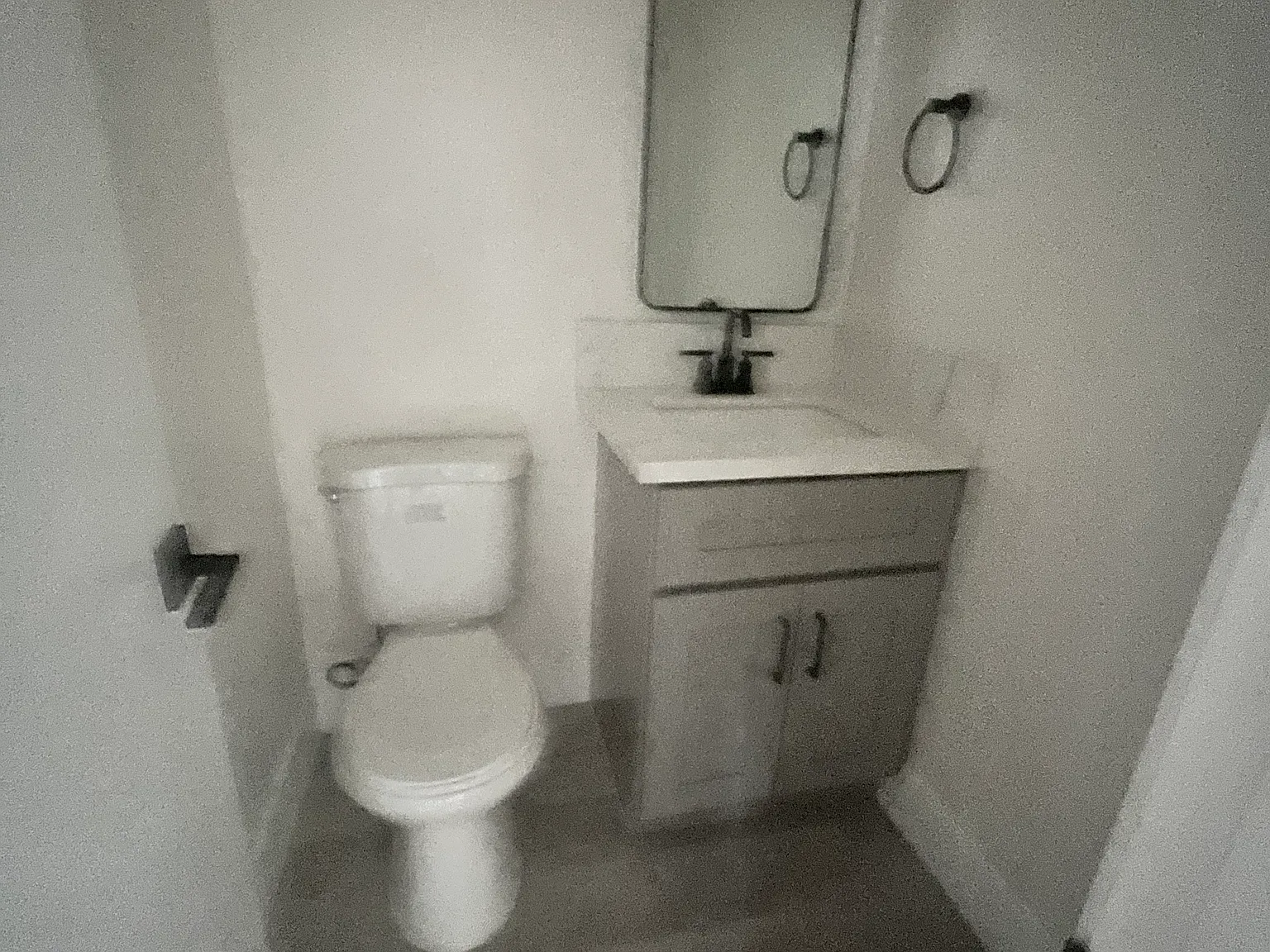 2 bed, 1.5 bath, 1200 sqft, $2,700 — Photo 2