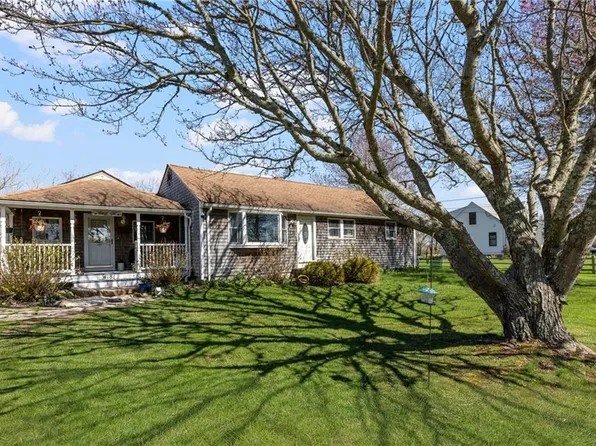418 Long Hwy, Little Compton, RI 02837