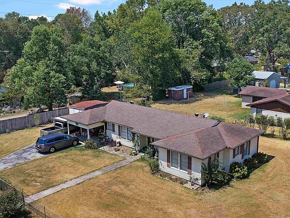 2nd image of 221 Cassity St
