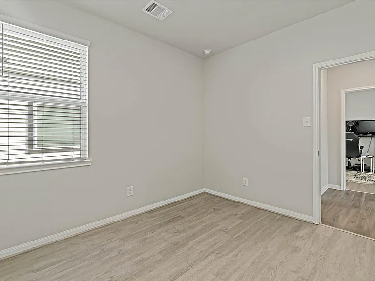 13770 Goldeye Dr — Photo 17
