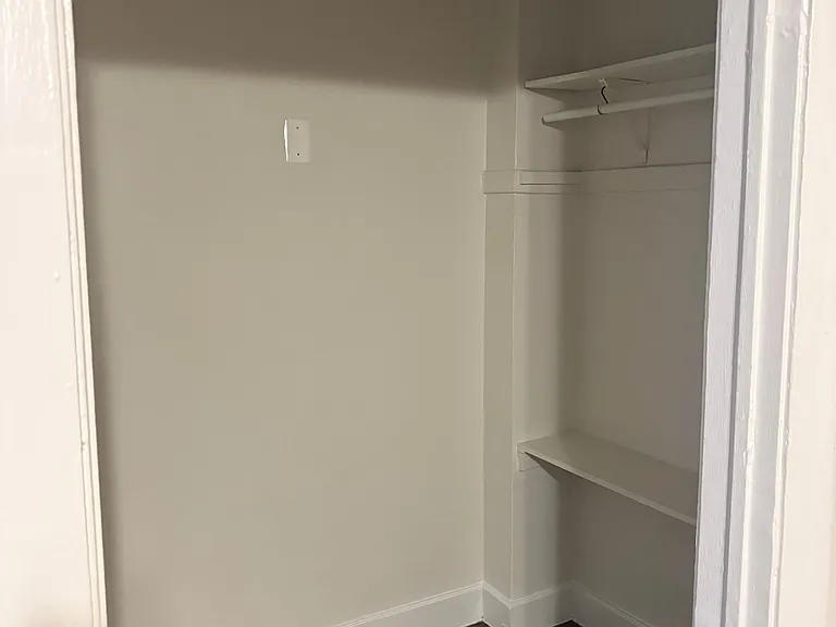 4236 N Broadway St #103 — Photo 11