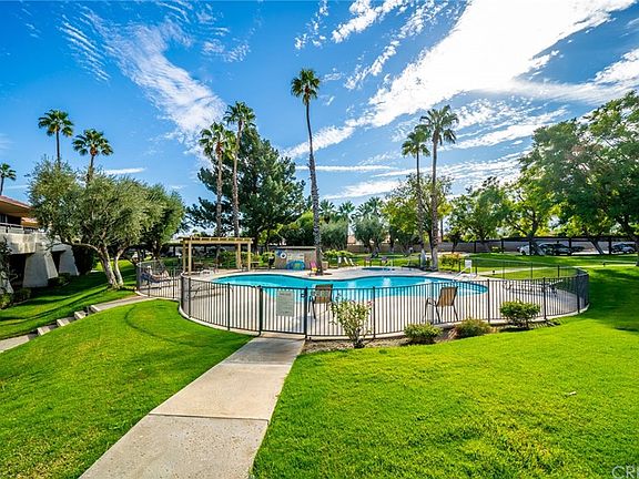 5th image of 420 N Villa Ct Unit 102