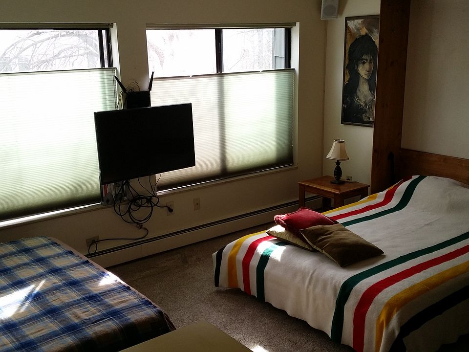 Both beds set-up at once.